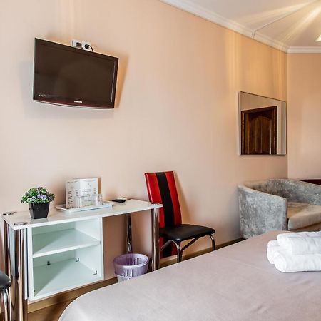 Star Rent Hotel Chişinău Eksteriør billede