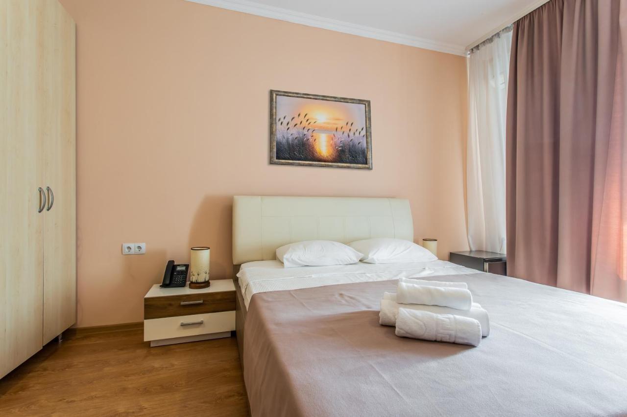 Star Rent Hotel Chişinău Eksteriør billede