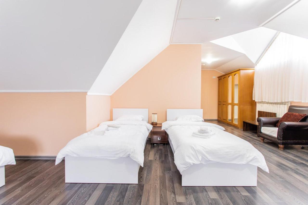 Star Rent Hotel Chişinău Eksteriør billede