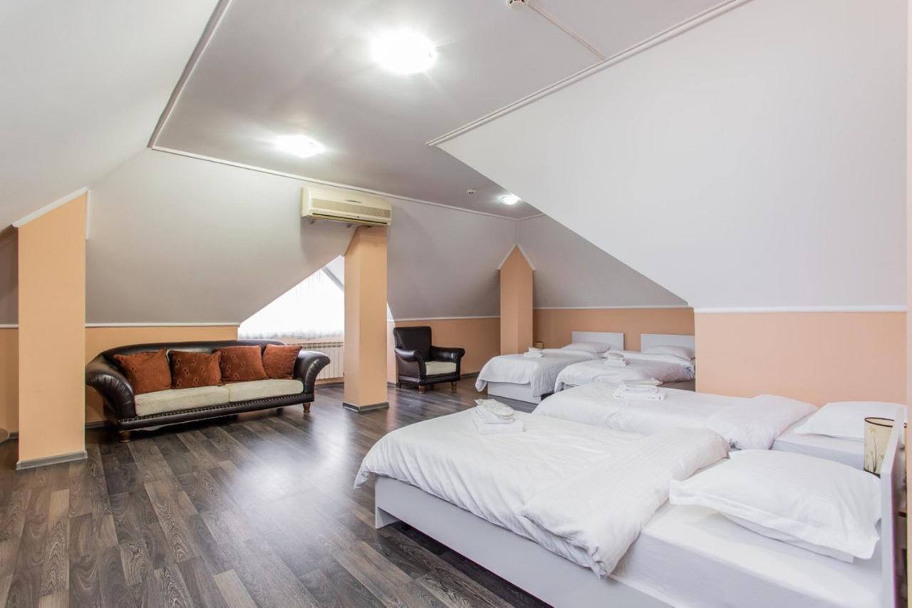 Star Rent Hotel Chişinău Eksteriør billede