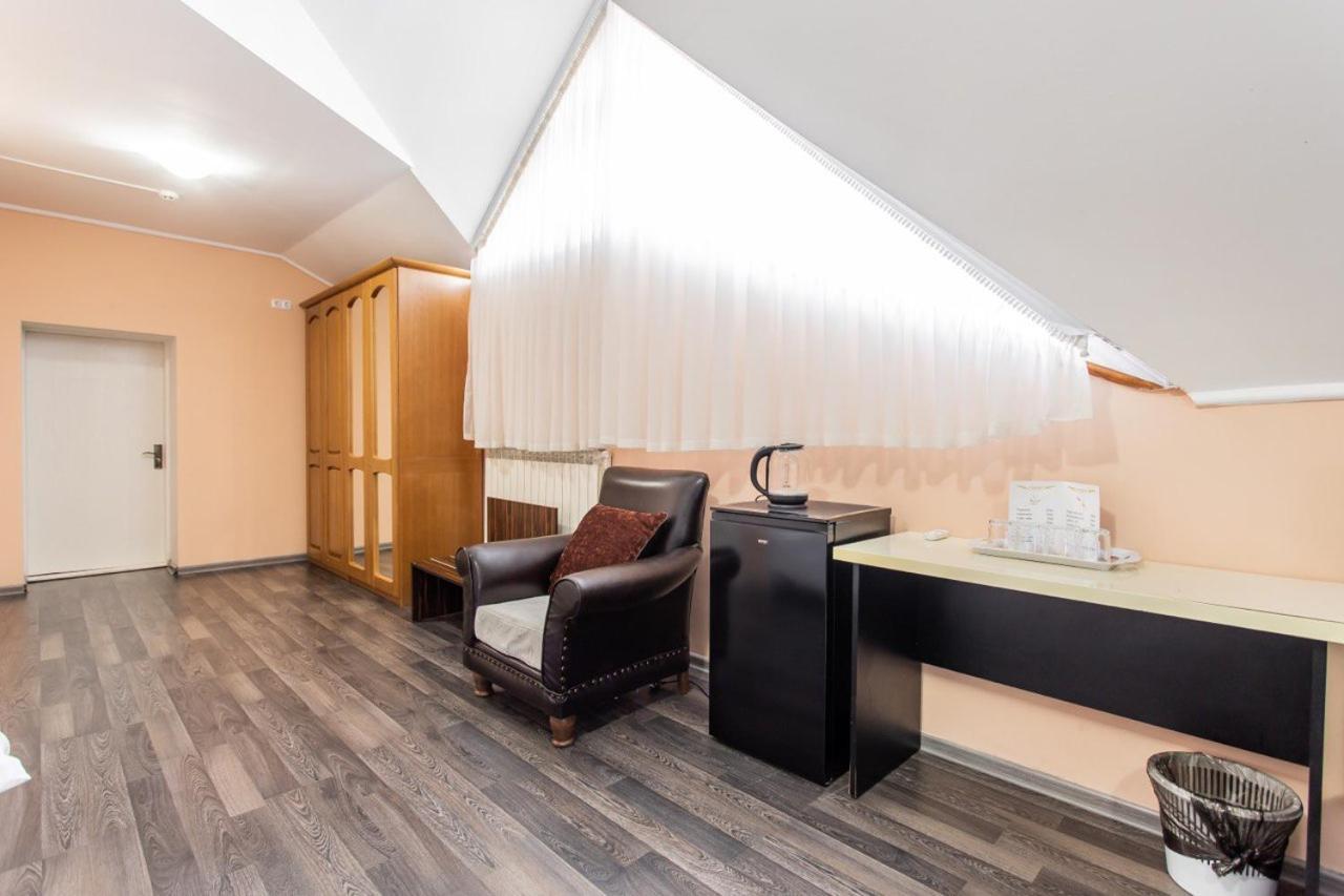 Star Rent Hotel Chişinău Eksteriør billede