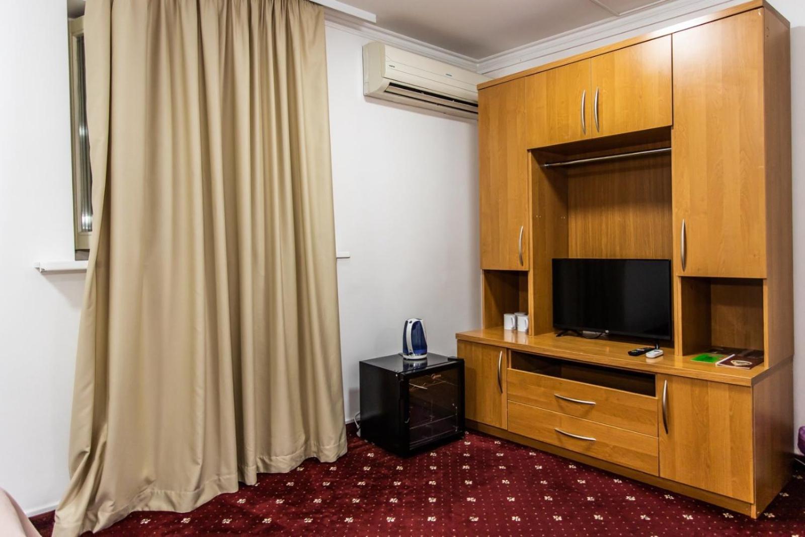 Star Rent Hotel Chişinău Eksteriør billede